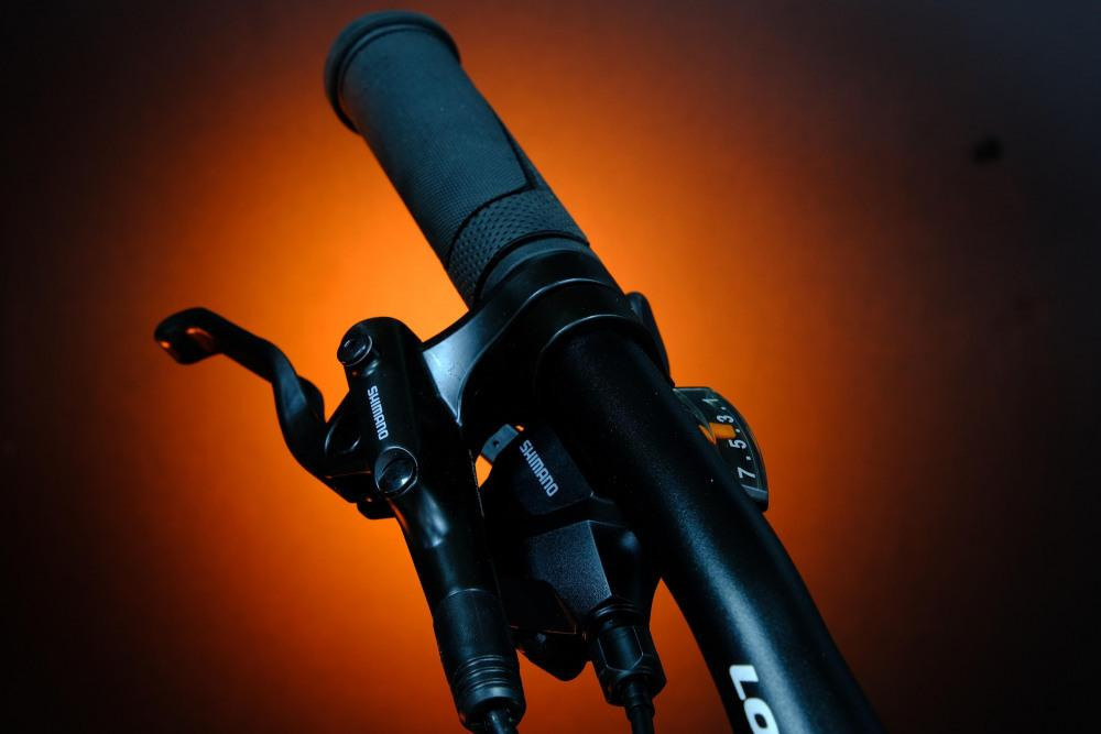 Lorak Sel 9200 Матовый Чёрный/Коричневый 19р (на раму 171-182)