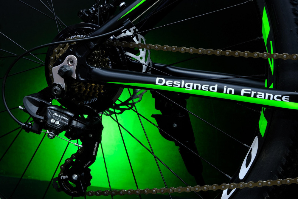 Lorak MAX 200 Матовый Чёрный/Зелёный 17р (на рост 155-173)